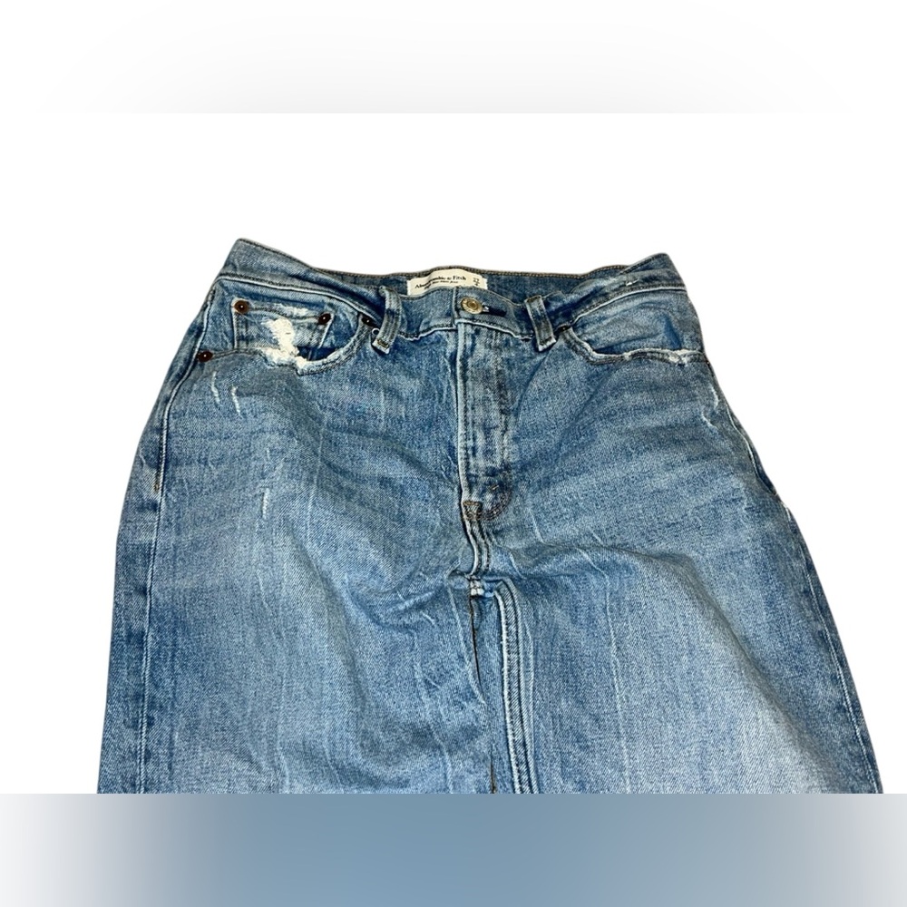 abercrombie&fitch high rise mom light wash lightly distressed jeans women’s 27” - Picture 4 of 11
